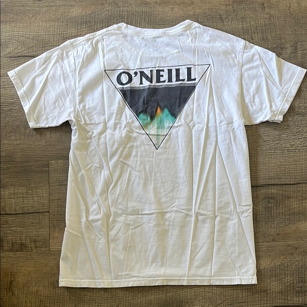 NWOT O'Neill White Triangle Graphic Tee